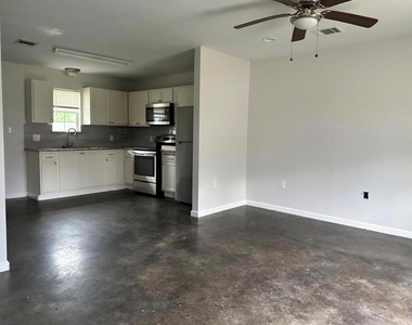 907 Fm 2830 Road S - Photo Thumbnail 10