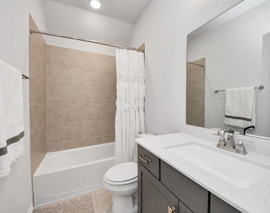 8922 Golden Mist Drive - Photo Thumbnail 20