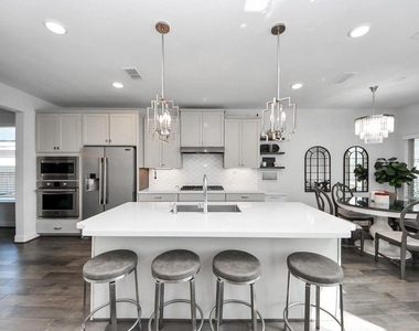 8922 Golden Mist Drive - Photo Thumbnail 7
