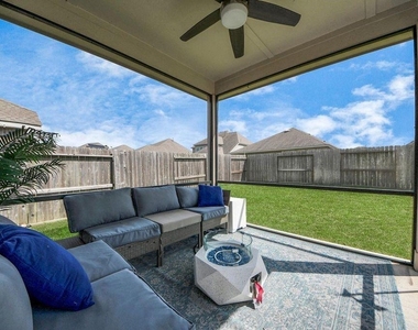 8922 Golden Mist Drive - Photo Thumbnail 28