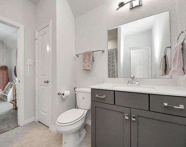 8922 Golden Mist Drive - Photo Thumbnail 24