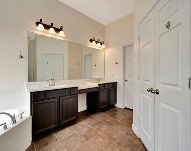 2291 Catalonia Cove - Photo Thumbnail 27