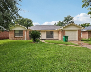 6401 Rowan Lane - Photo Thumbnail 1