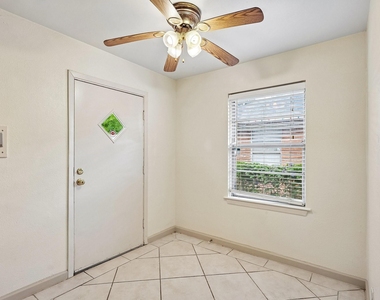 6401 Rowan Lane - Photo Thumbnail 5