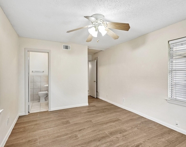 6401 Rowan Lane - Photo Thumbnail 17