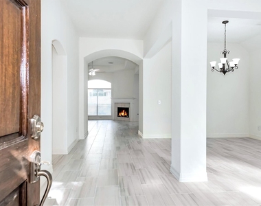 130 W Stockbridge Landing Circle - Photo Thumbnail 3