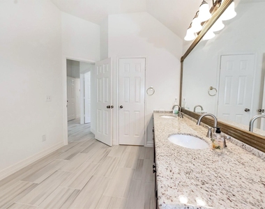 130 W Stockbridge Landing Circle - Photo Thumbnail 19