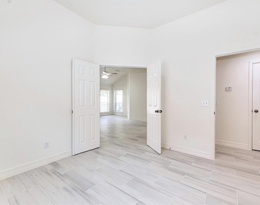 130 W Stockbridge Landing Circle - Photo Thumbnail 14