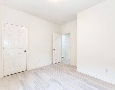 130 W Stockbridge Landing Circle - Photo Thumbnail 22