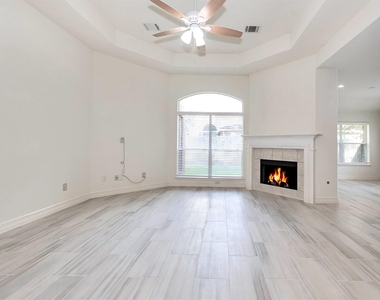 130 W Stockbridge Landing Circle - Photo Thumbnail 8
