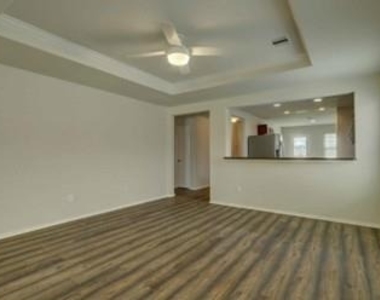20123 Bellflower Glen Drive - Photo Thumbnail 12