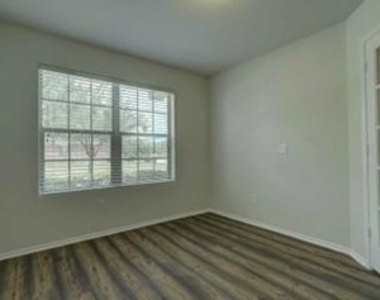20123 Bellflower Glen Drive - Photo Thumbnail 6