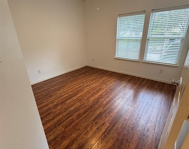 20507 Providence Point Drive - Photo Thumbnail 5
