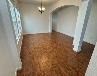 20507 Providence Point Drive - Photo Thumbnail 2