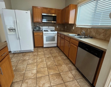 20507 Providence Point Drive - Photo Thumbnail 20