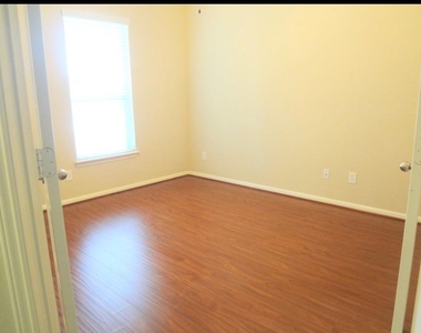4911 Spring Showers Court - Photo Thumbnail 3
