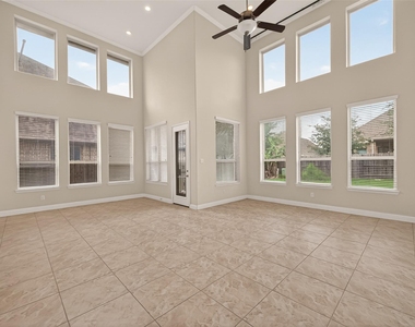 10514 Inverclyde Drive - Photo Thumbnail 6