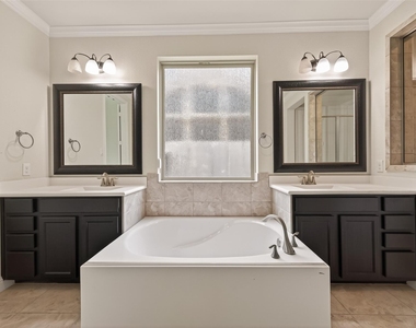 10514 Inverclyde Drive - Photo Thumbnail 36