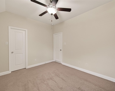 10514 Inverclyde Drive - Photo Thumbnail 23