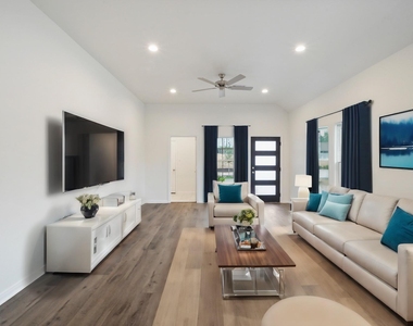11703 Eclipse Drive - Photo Thumbnail 3