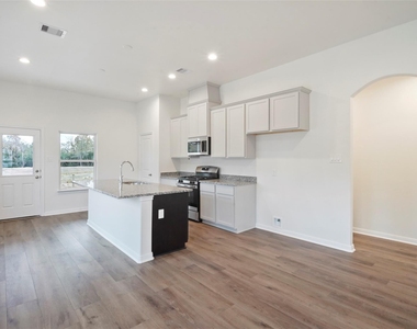 11703 Eclipse Drive - Photo Thumbnail 10