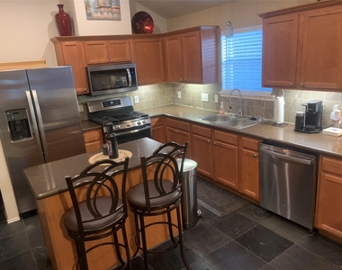 3418 Dorsey Lane - Photo Thumbnail 2