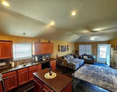 3418 Dorsey Lane - Photo Thumbnail 8