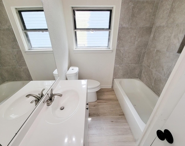 301 Cypress Street - Photo Thumbnail 19