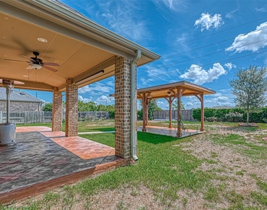 27415 Blinkwood Park - Photo Thumbnail 31