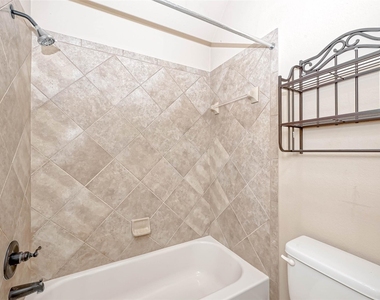 27415 Blinkwood Park - Photo Thumbnail 23