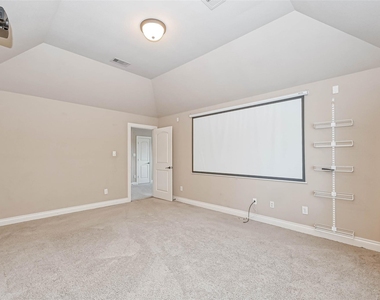 27415 Blinkwood Park - Photo Thumbnail 25
