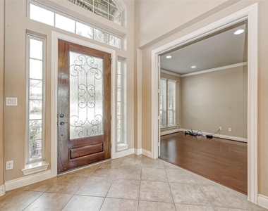27415 Blinkwood Park - Photo Thumbnail 2