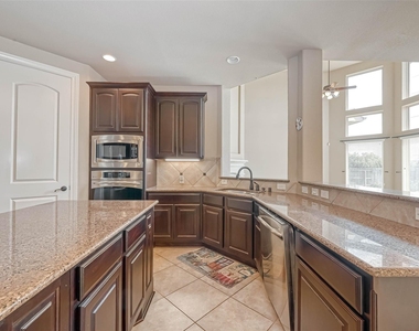 27415 Blinkwood Park - Photo Thumbnail 9