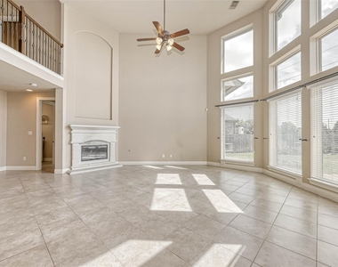 27415 Blinkwood Park - Photo Thumbnail 5