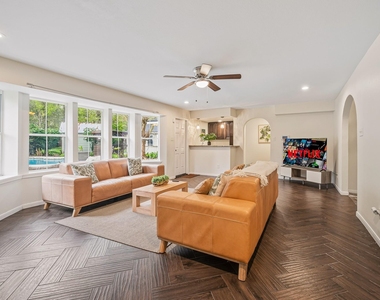 16811 Waycreek Road - Photo Thumbnail 30