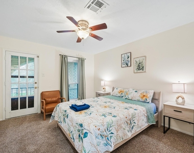 16811 Waycreek Road - Photo Thumbnail 40