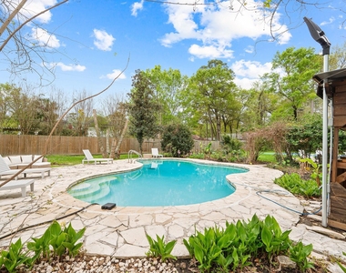 16811 Waycreek Road - Photo Thumbnail 9