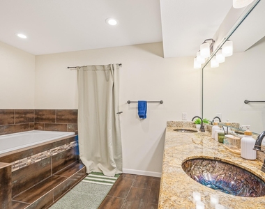 16811 Waycreek Road - Photo Thumbnail 42