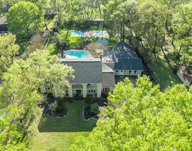 16811 Waycreek Road - Photo Thumbnail 3
