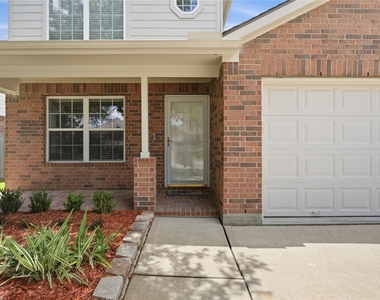 2605 Los Alamos Circle - Photo Thumbnail 2