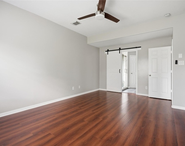 2605 Los Alamos Circle - Photo Thumbnail 9