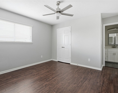 2605 Los Alamos Circle - Photo Thumbnail 17