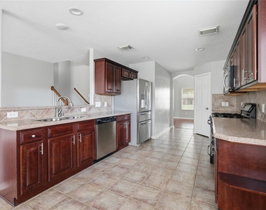 2605 Los Alamos Circle - Photo Thumbnail 5