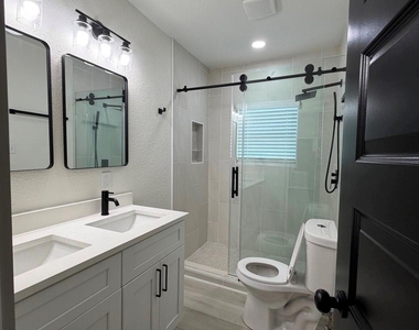 2814 Truxillo Street - Photo Thumbnail 5