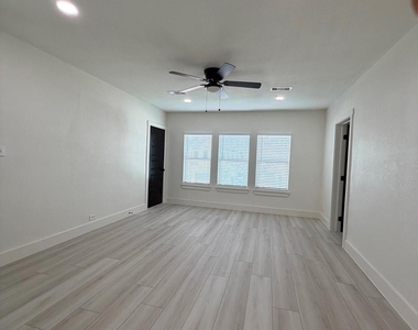 2814 Truxillo Street - Photo Thumbnail 24