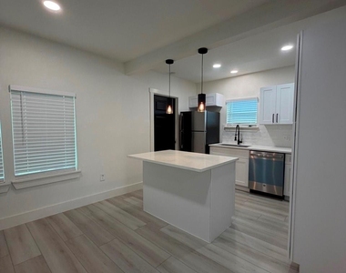 2814 Truxillo Street - Photo Thumbnail 6