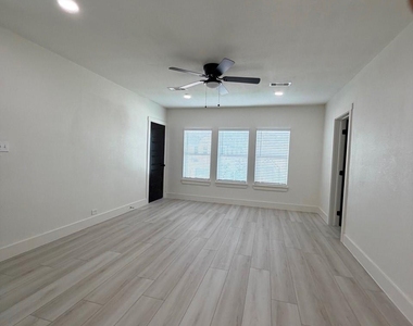 2814 Truxillo Street - Photo Thumbnail 25