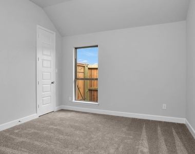 5026 Albany Shores Lane - Photo Thumbnail 10