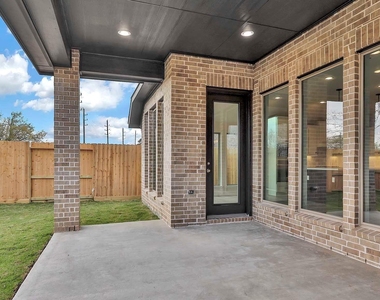 5026 Albany Shores Lane - Photo Thumbnail 17
