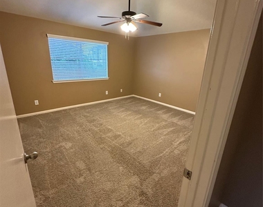 12110 Bowsman Drive - Photo Thumbnail 13